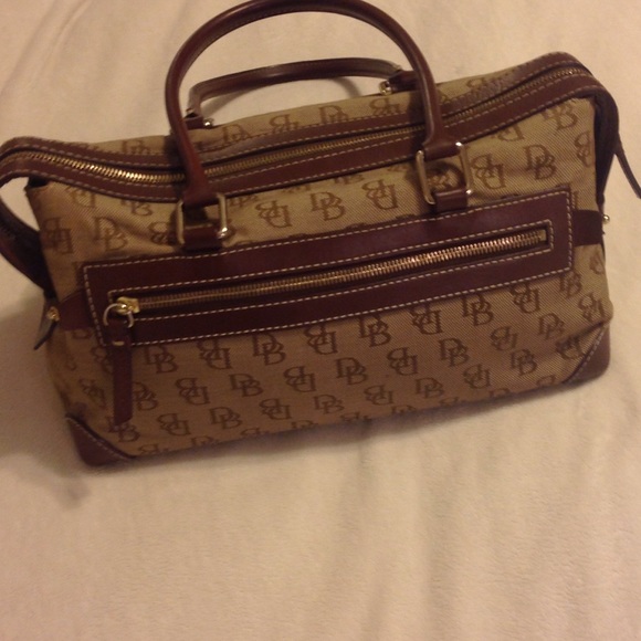 Authentic Dooney & Bourke Satchel. EUC - Picture 2 of 4