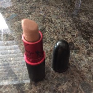 MAC Gaga 2 Lipstick Authentic!!