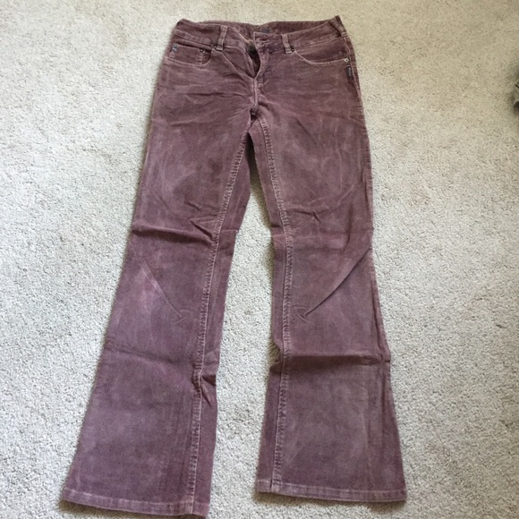 Super cute, light brown/dark tan corduroy Silvers.