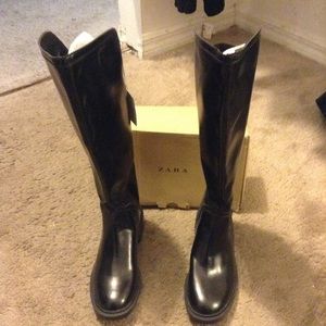 Never Worn Zara Black Boot