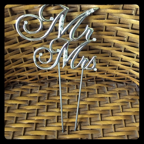 Mr. & Mrs. Cake topper
