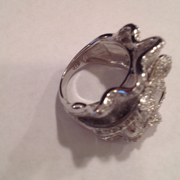 🤑SOLID STERLING and CZ RING. NWT. 🤑 REDUCED - Picture 2 of 3