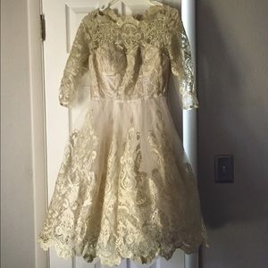 Mod cloth wedding gown