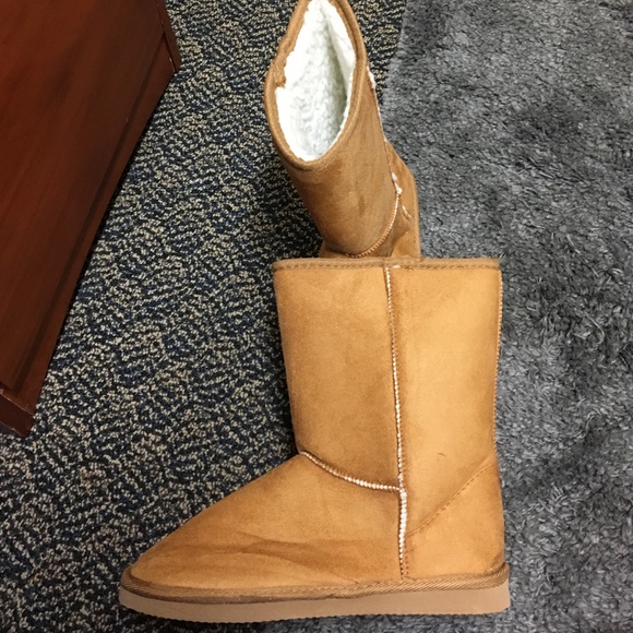 Tan UggLike Boots