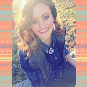 Meet your Posher, Alexandra