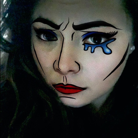 Meet your Posher, Tiffany - Picture 4 of 4