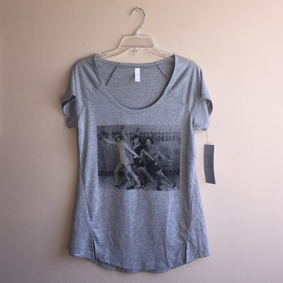 Ideology workout/yoga top.