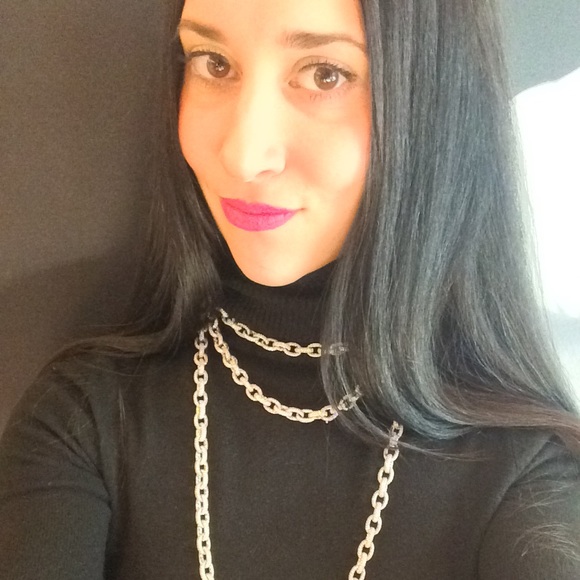 Meet your Posher, Michelle - Picture 3 of 4