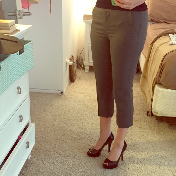 Grey Valette Cropped Capri Pants