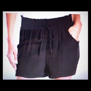 BCBGeneration black drape pocket shorts