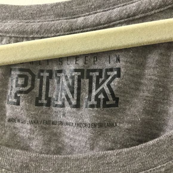TRADED! VS Pink tee shirt - Picture 2 of 2