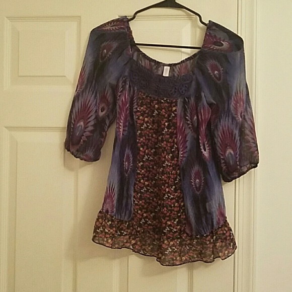 Xhilaration Peasant Top