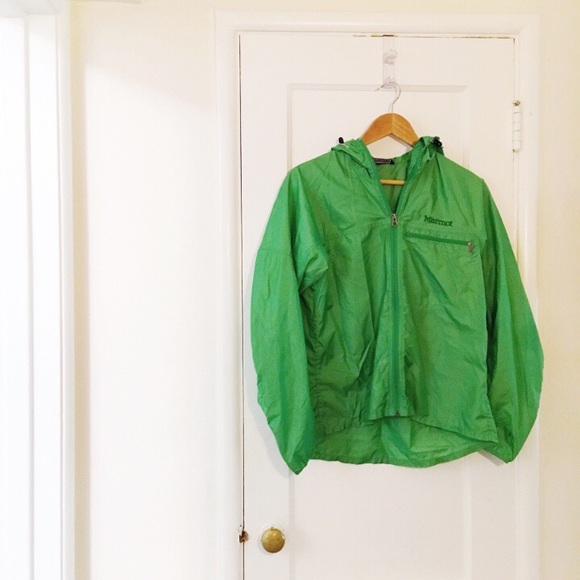 Lightweight waterproof Windbreaker