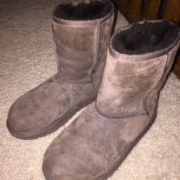 chocolate coloured uggs chocolate coloured uggs