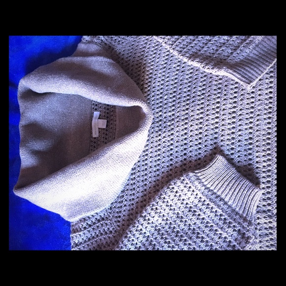 Gorgeous TurtleNeck Sweater  with Elbow sleeve.