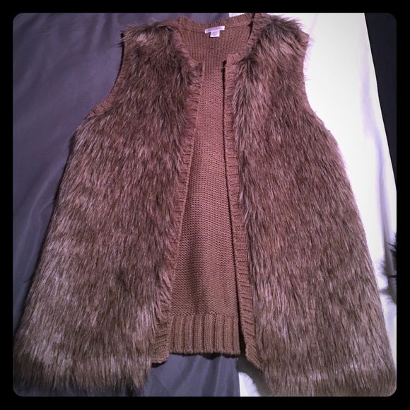 Xhilaration XS fur vest