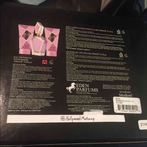 ✨SOLD✨1D Perfume Set ($95 value) - Picture 3 of 4