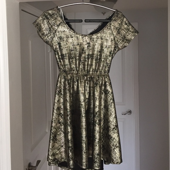 NWT Gold Party Dress with Open Back A line