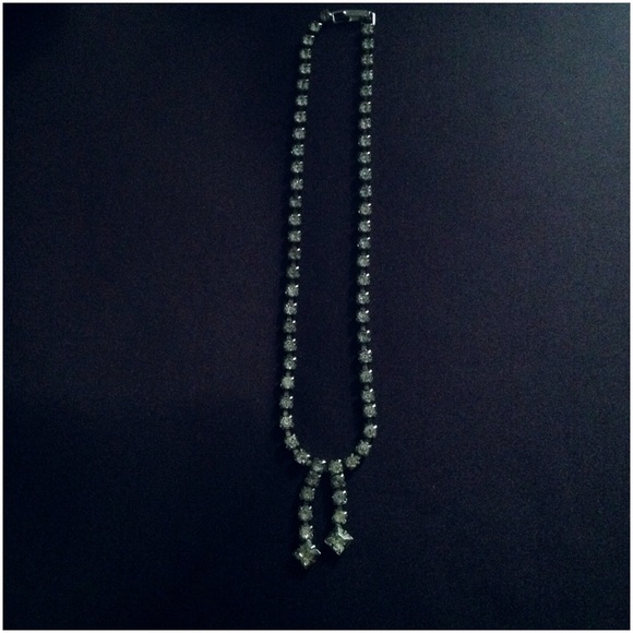 Vintage Rhodium Prong Set Rhinestone Necklace