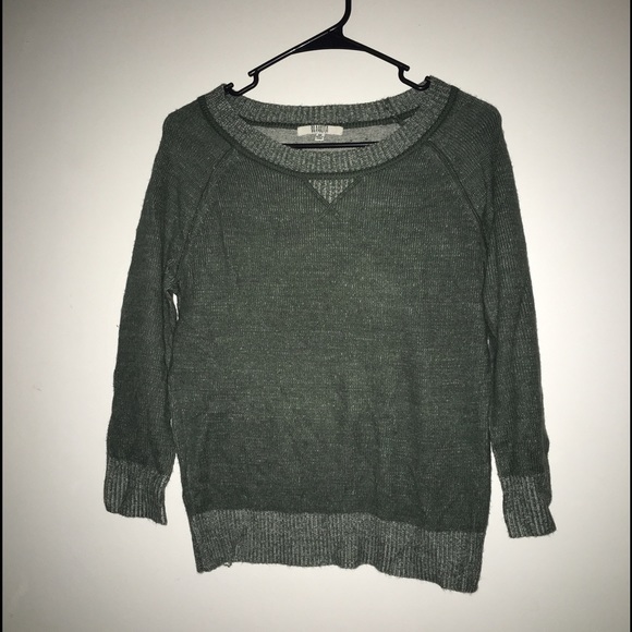 Medium BB Dakota Green Sweater