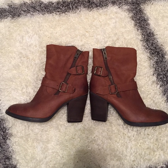 🔥Steve Madden Yara Moto Ankle Boot