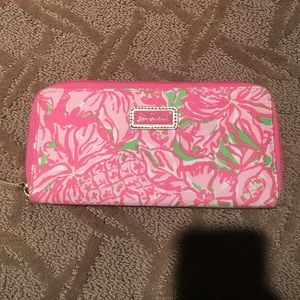 Lilly Pulitzer wallet