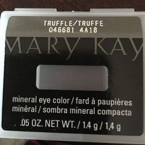 Mary Kay Eyeshadow Truffle