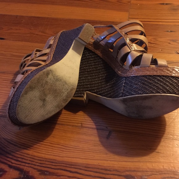 Elizabeth and James Silva wedges - Picture 4 of 4