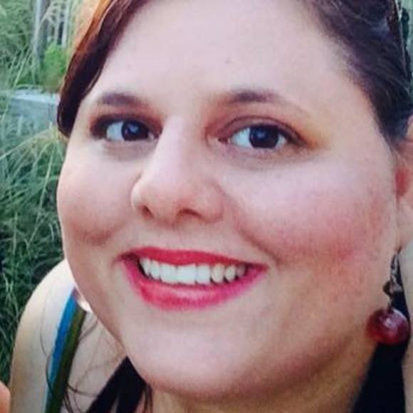 Meet your Posher, Angela