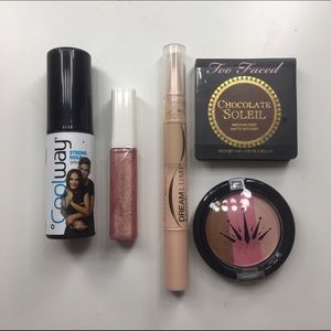 SALE deluxe sized beauty bundle 💄