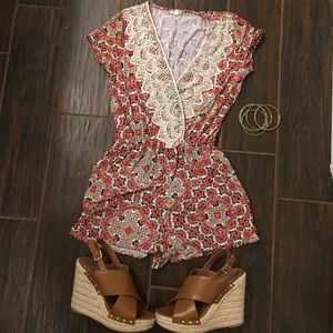Cute romper! Worn once sz S