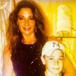 Meet your Posher, Naomi