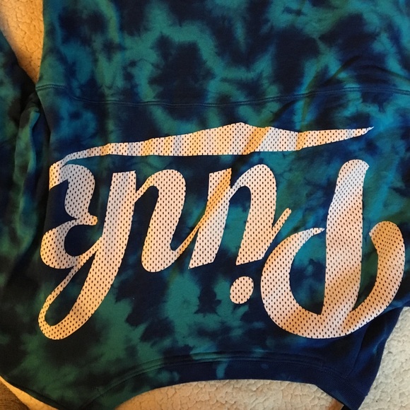 Sweater - Picture 3 of 4