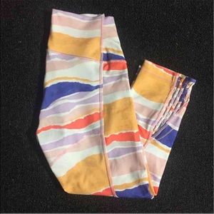True self Lululemon cropped leggings