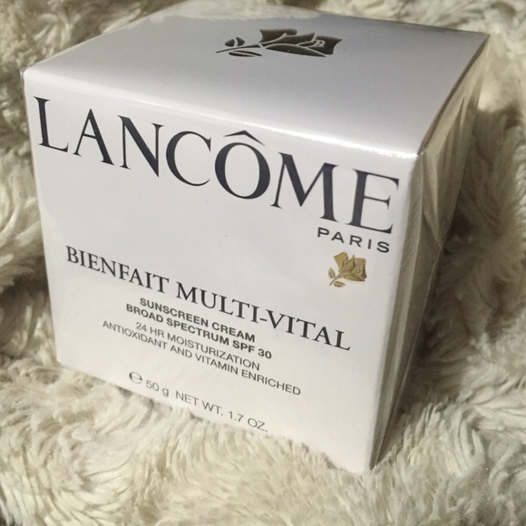 Lancome Bienfait Multi-Vital SPF 30 Sunscreen
