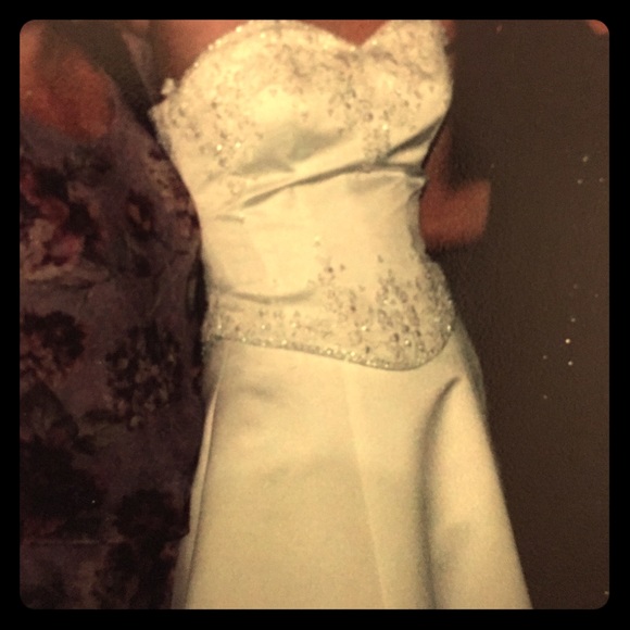 White wedding dress size 8