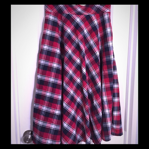 Red plaid eshakti circle skirt, with pockets