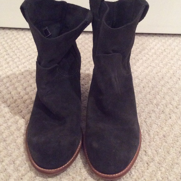 Dolce Vita Shoes - Nordstrom Dolce Vita suede boots ....worn once