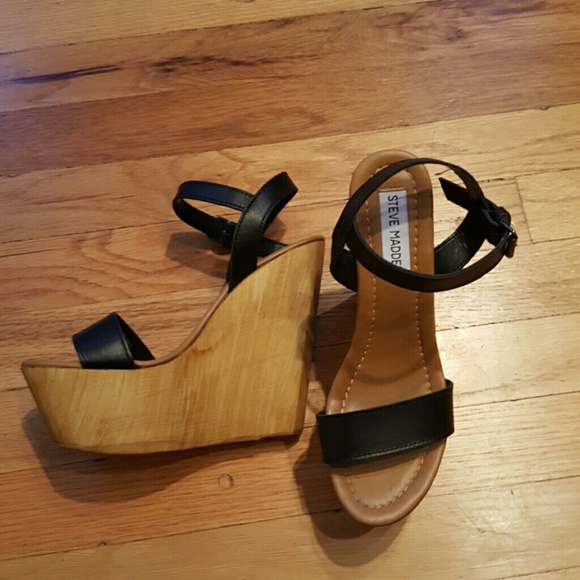 Steve Madden Platform Wedge Sandal