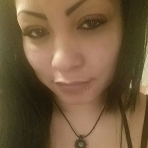 Meet your Posher, Cristina