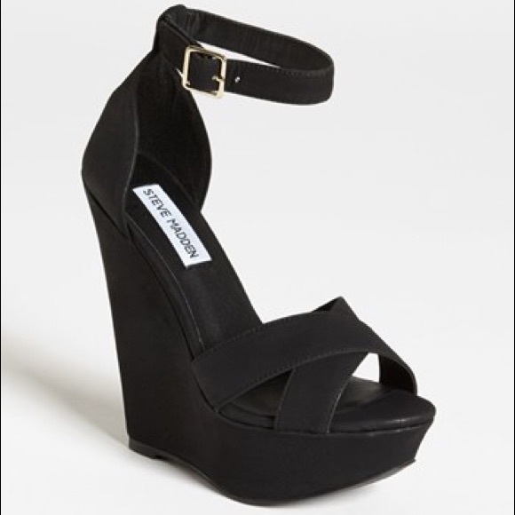 Steve Madden Xenon Wedges - Material Black Suede