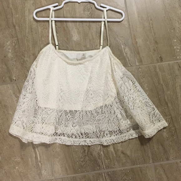 Frenchi Crocheted Crop Top