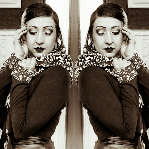 Meet your Posher, Haley - Picture 2 of 6