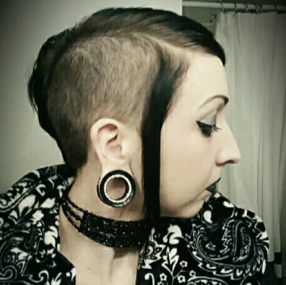 Meet your Posher, Haley - Picture 4 of 6