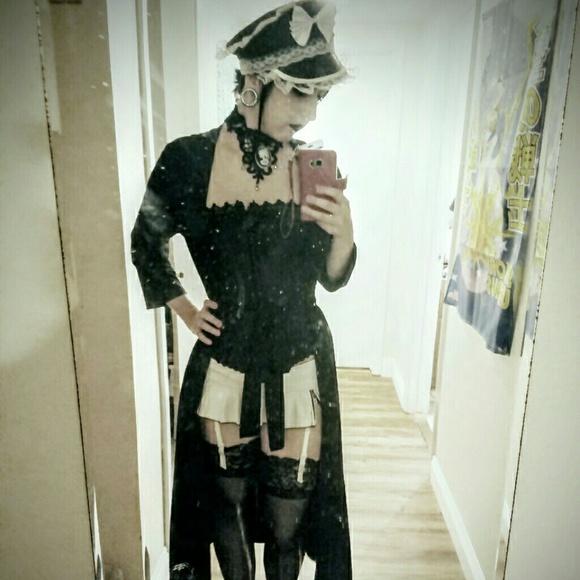 Meet your Posher, Haley - Picture 6 of 6