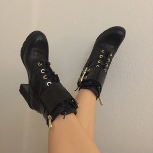 Genuine leather GUESS heeled military bootie