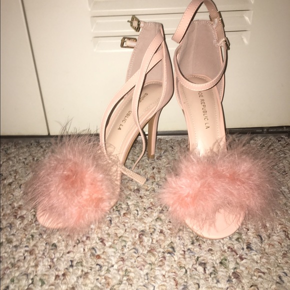Fur heel sandals - Picture 2 of 3