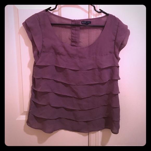 Short sleeve purple top