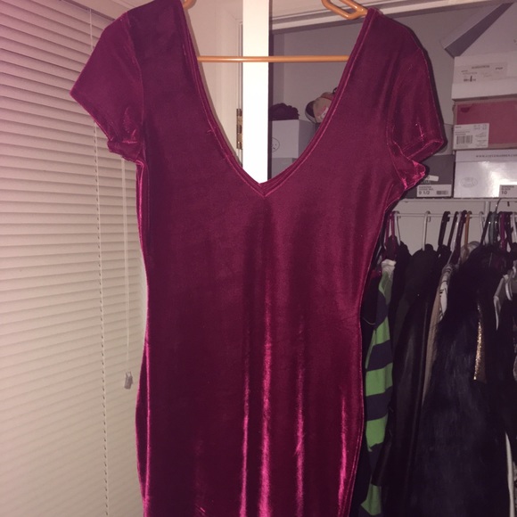 Red velvet sweetheart dress