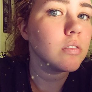 Meet your Posher, Hailey